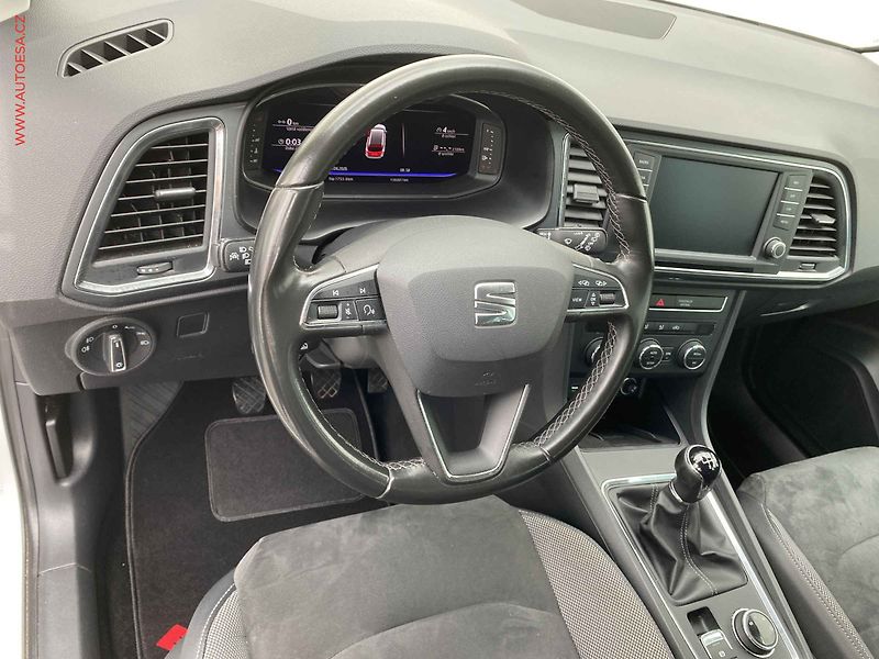 Seat Ateca (2019) 2.0 TDi, Style, LED, navi - fotka 12 z 21
