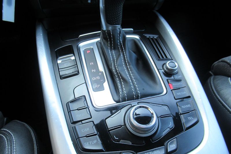Audi Q5 2.0 TDI QUATTRO S-Line TAŽNÉ - fotka 12 z 31