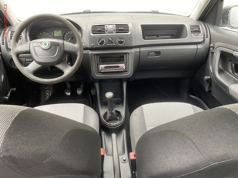 Škoda Roomster (2011) 1.2i, ČR, STK5/28 - fotka 8 z 14