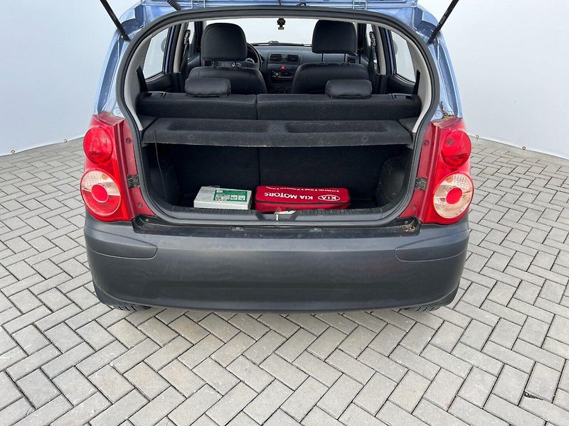 Kia Picanto (2008) 1.0i 46kW - fotka 8 z 15