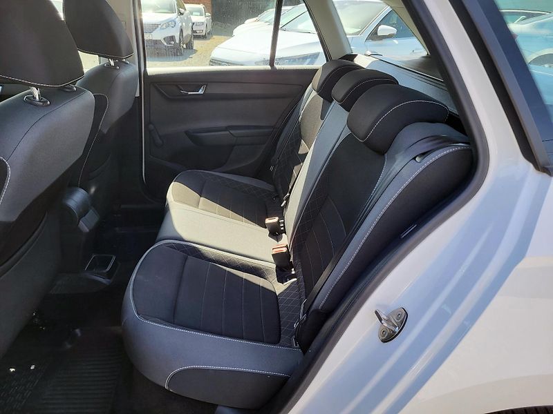 Škoda Fabia 1.0 TSI 70kW Combi TOUR *ČR - fotka 8 z 43