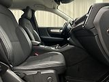 Volvo XC40 T3 MOMENTUM AUT 1. maj. - náhled 18