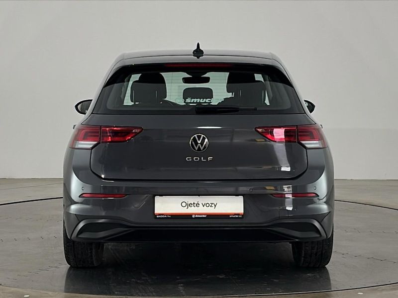 Volkswagen Golf Life - fotka 17 z 28