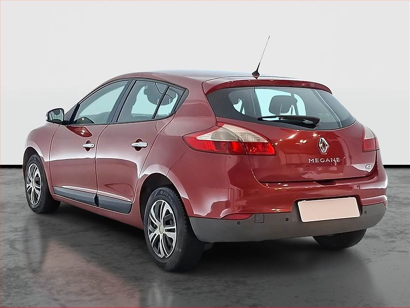 Renault Mégane (2012) 1.5 dCi, po STK, zamluveno - fotka 4 z 15
