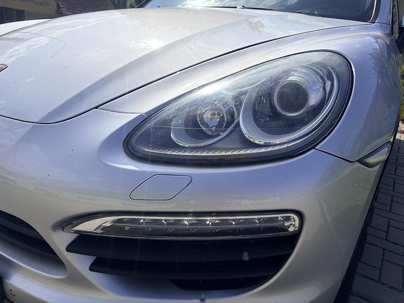 Porsche Cayenne DIESEL 3.0 V6 180KW - fotka 5 z 42