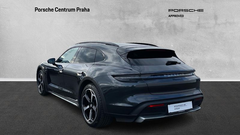 Porsche Taycan 4 Cross Turismo - fotka 8 z 30