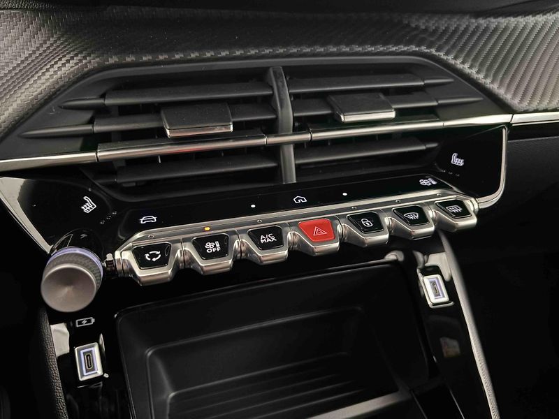Peugeot 2008 (2026) Business Hybrid 110 e-DCS6 - fotka 21 z 36