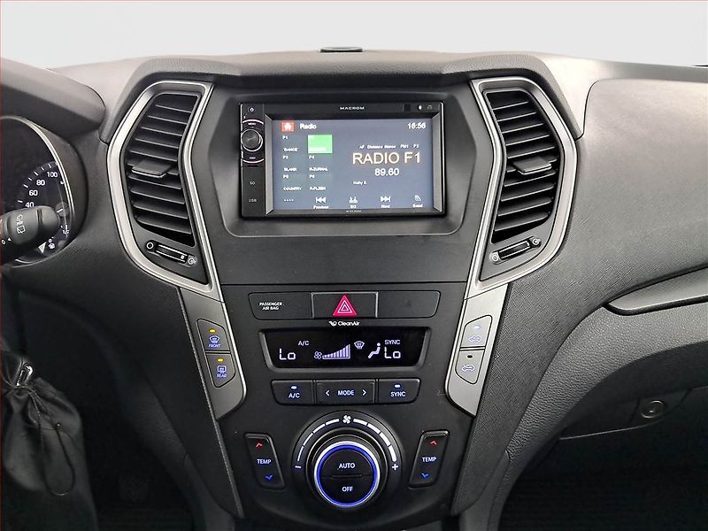 Hyundai Santa Fe (2017) 2.4 GDI, 4X4, Tempomat - fotka 12 z 18