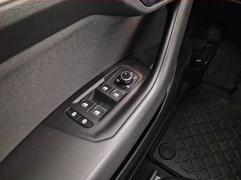 Volkswagen Touareg (2020) 3.0 TDI - fotka 18 z 21