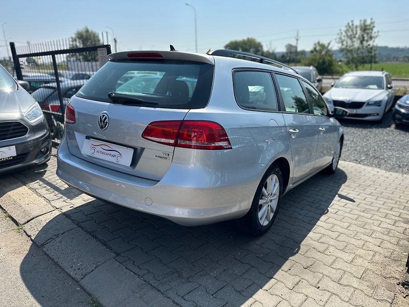 Volkswagen Passat Variant (2011) 1.6TDi NAVI, PRAVIDELNÝ SERVIS - fotka 6 z 16