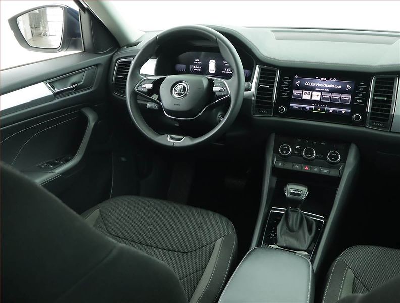 Škoda Kodiaq (2023) Ambition 1.5 TSI - fotka 7 z 17