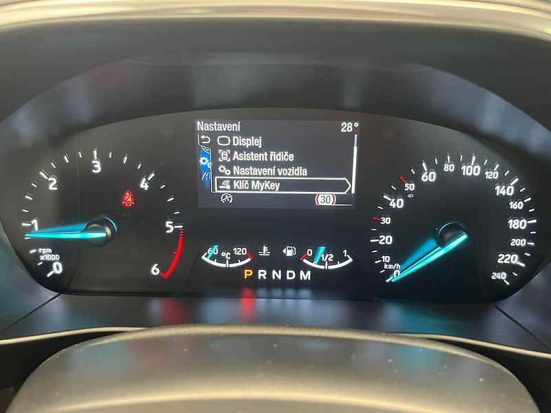 Ford Focus 2.0 EB Titanium LED - fotka 56 z 66