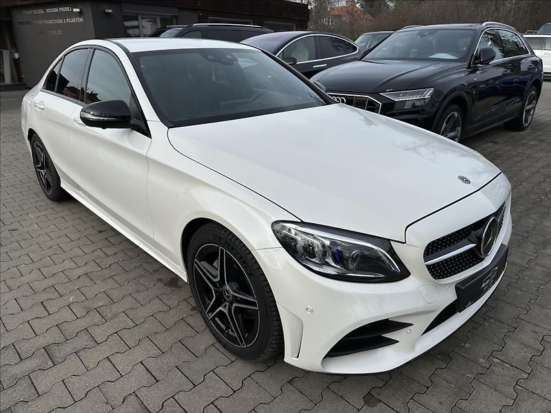 Mercedes-Benz Třídy C 180 AMG,Aut. multibeam - fotografie inzerátu