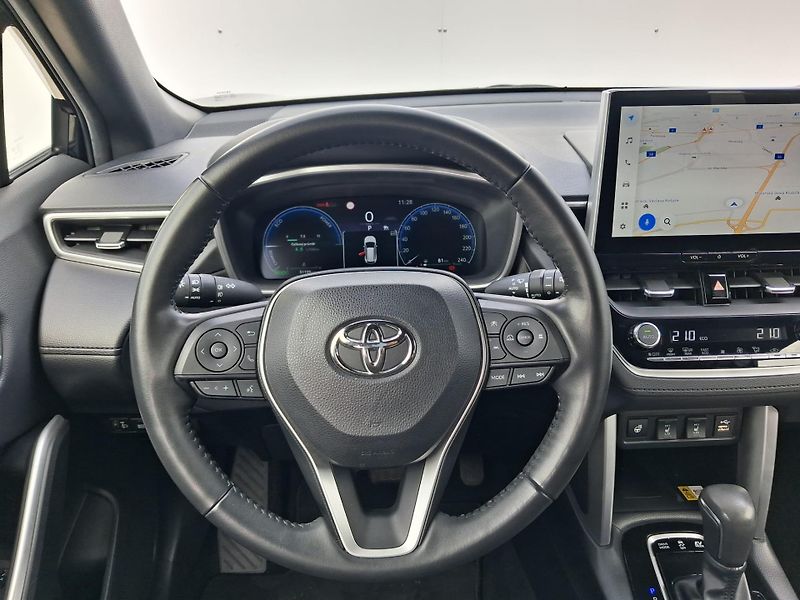 Toyota Corolla Cross 2.0 HSD e-CVT Style - fotka 14 z 21