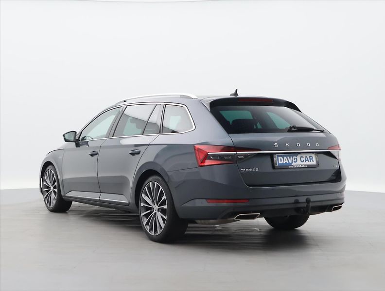 Škoda Superb 2,0 TSI 200kW DSG 4x4 L&K DPH - fotka 5 z 43