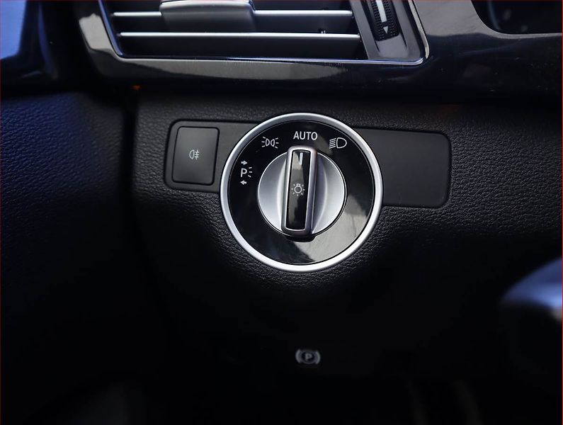 Mercedes-Benz Třídy E (2011) E 250 CDI, 4X4, Automat, Navi - fotka 20 z 20