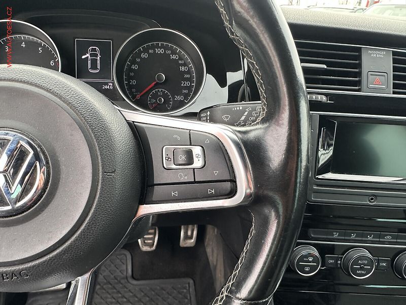Volkswagen Golf (2014) 1.2TSI VII, R-Line - fotka 13 z 21