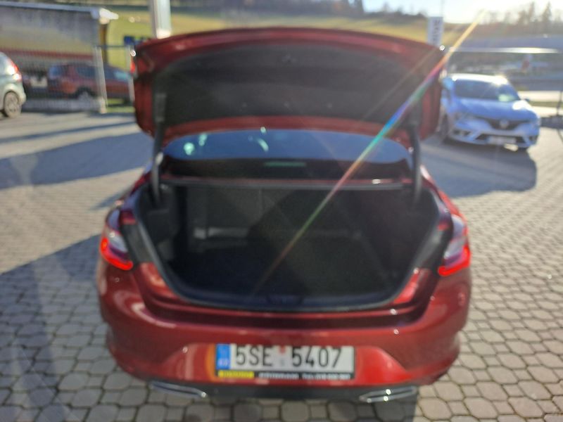 Renault Mégane Intens TCe 140 1.majitel    - fotka 28 z 30