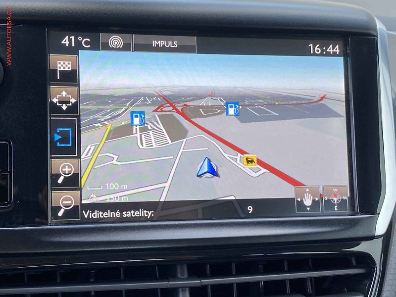 Peugeot 2008 (2014) 1.6VTi, AC, park.čidla - fotka 16 z 18