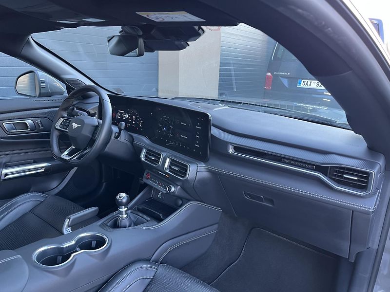 Ford Mustang (2024) 5.0 GT Perform 328 kW Man, DPH - fotka 15 z 46