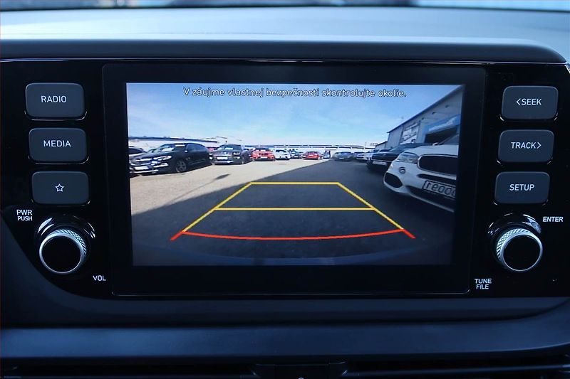 Hyundai i20 (2023) 1.2 MPI, Serv.kniha, Tempomat - fotka 18 z 20