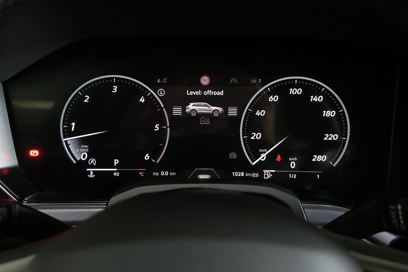 Volkswagen Touareg (2026) NEW Final Edition R Line 210kW - fotka 23 z 50