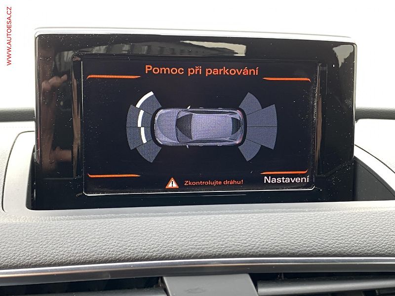 Audi Q3 (2014) 2.0 TDi quattro, S-line - fotka 16 z 17