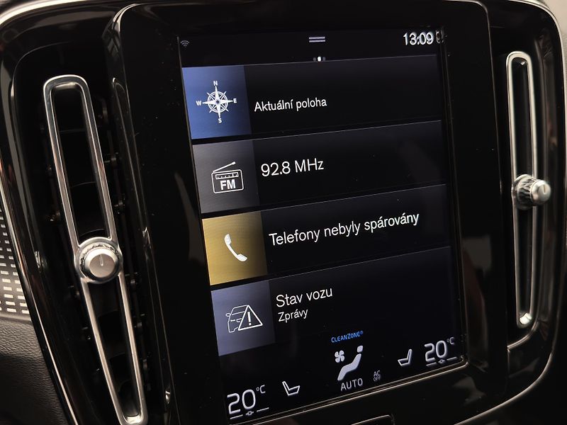 Volvo XC40 B4 AWD INSCRIPTION AUT  - fotka 35 z 51