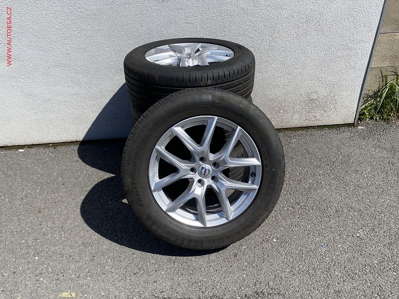 Volvo XC60 (2020) 2.0 D 4x4, ČR, servis.kniha - fotka 22 z 22