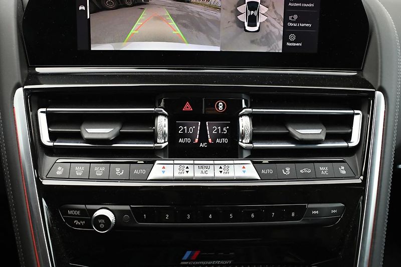 BMW M8 Gran Coupé - fotka 16 z 18