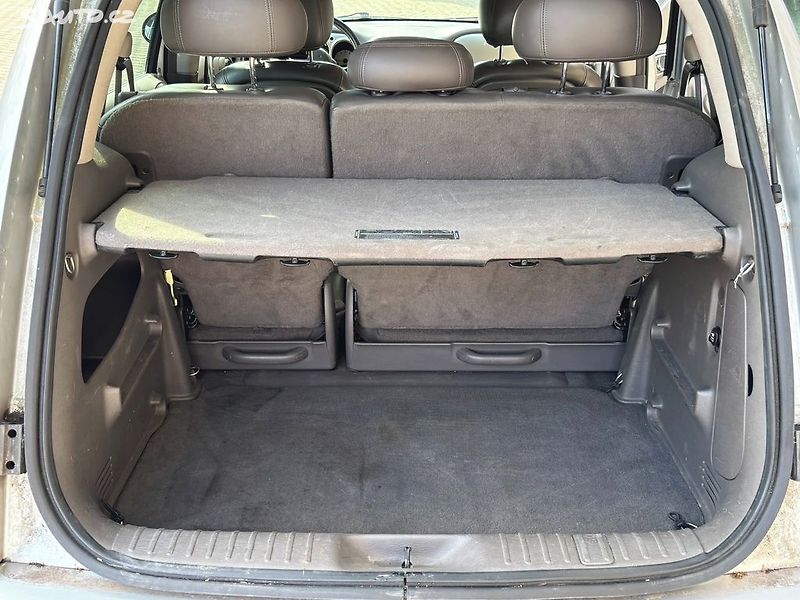Chrysler PT Cruiser (2001) 2.0i, 104kw - fotka 11 z 17