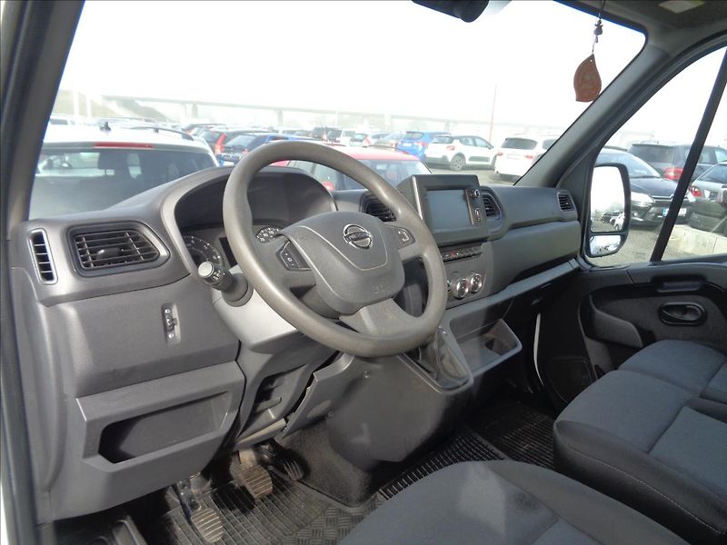 Nissan Interstar 2,3 - fotka 10 z 22