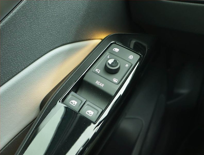 Volkswagen ID.3 (2020) 1st (62 kWh), SoH 91% - fotka 15 z 18