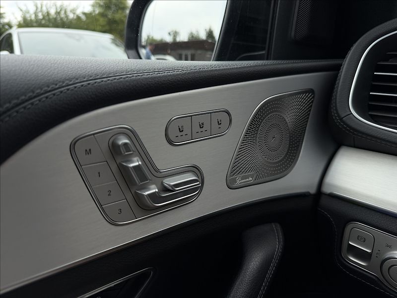 Mercedes-Benz GLE 350de AMG 4Matic Vzduch - fotka 24 z 33