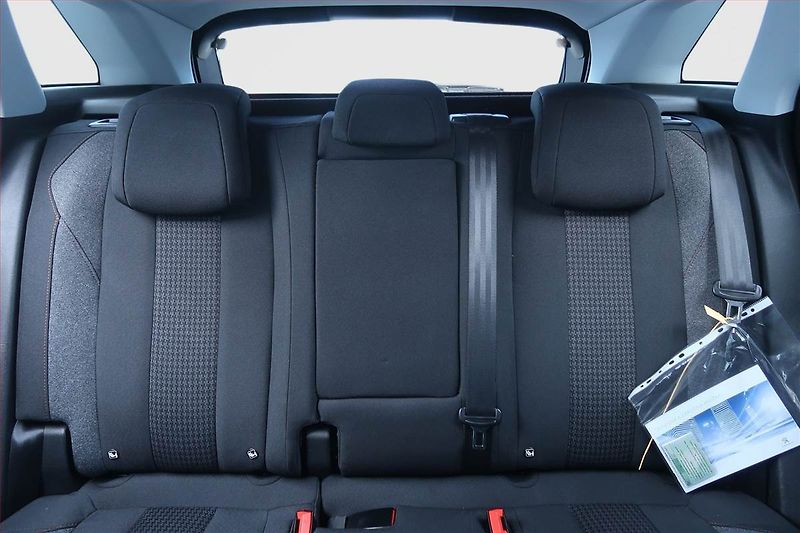 Peugeot 3008 (2017) 1.2 PureTech, Automat - fotka 10 z 23