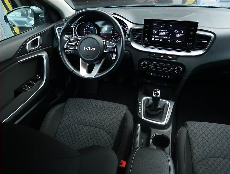 Kia Ceed (2023) Spin 1.0 T-GDI, SPIN, DPH - fotka 7 z 19