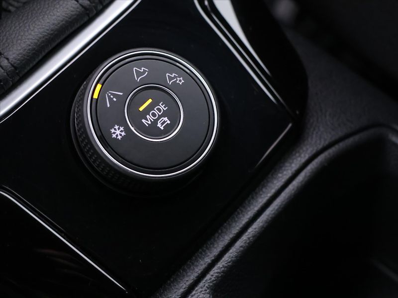 Volkswagen T-Roc 2,0 TDI DSG 4Motion R-line LED - fotka 26 z 35