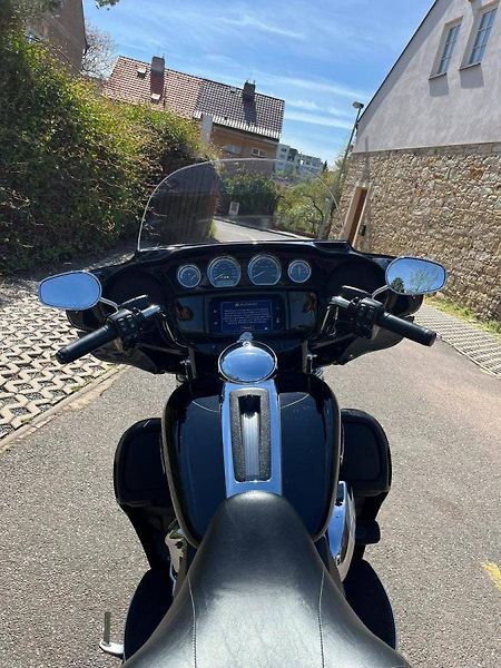 Harley-Davidson FLHTK Electra Glide Ultra Limited 1868 (2021) AKČNÍ CENA - fotka 9 z 14