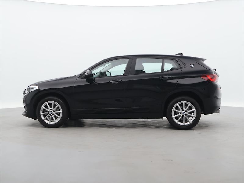 BMW X2 1,5 18i 100kW sDrive CZ - fotka 4 z 36