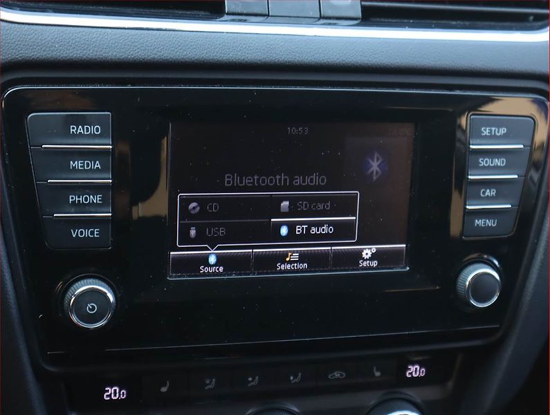 Škoda Octavia (2015) 2.0 TDI, Automat, Serv.kniha - fotka 18 z 20