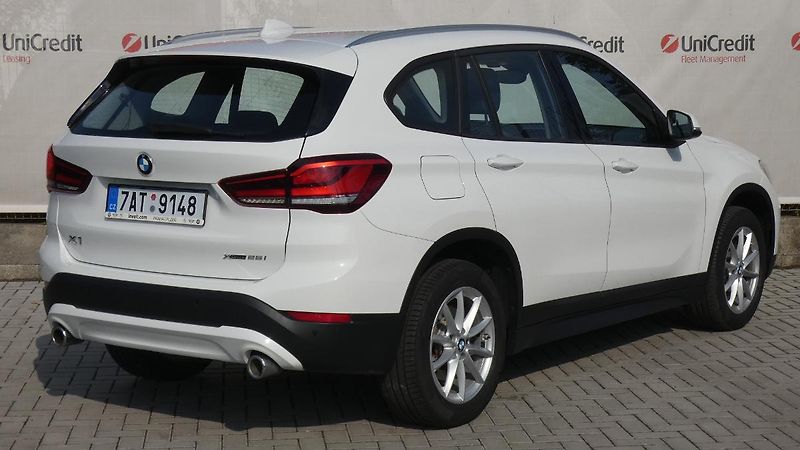 BMW X1 xDrive 25i Advantage Aut. - fotka 3 z 22