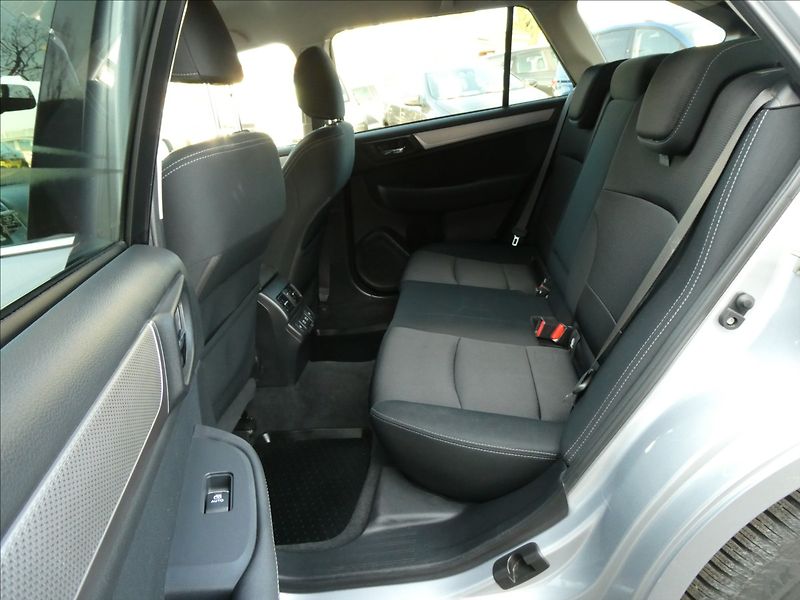 Subaru Outback 2,5 i 129kV 4WD,1.maj,serviska - fotka 23 z 51