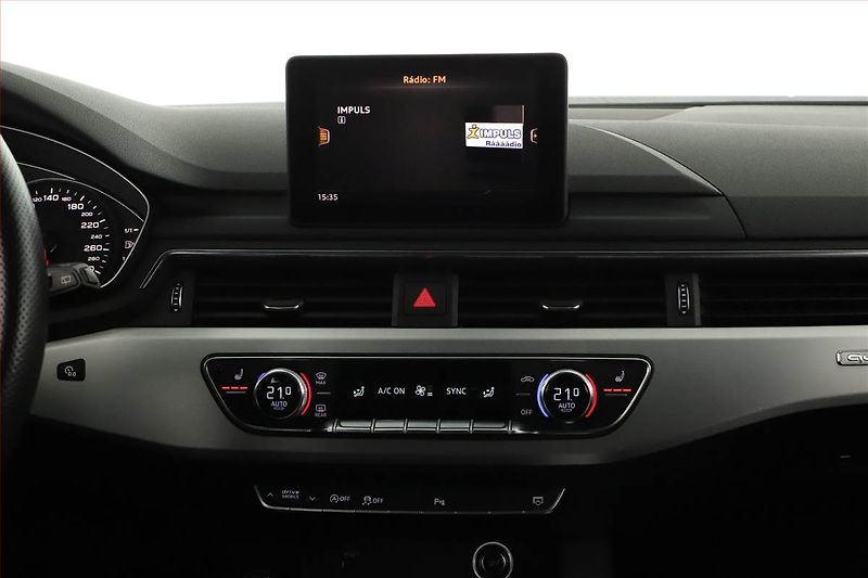 Audi A4 (2018) S-Line 3.0 TDI - fotka 17 z 20