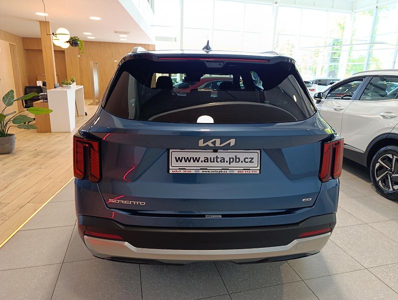 Kia Sorento 2.2 CRDI TOP 4x4  NAPPA+PNS - fotka 5 z 10