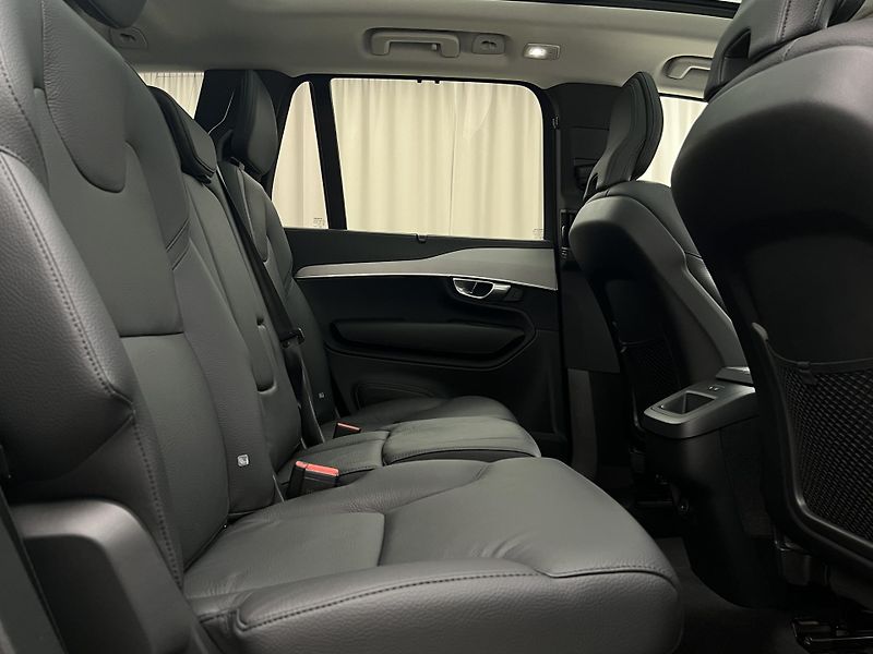 Volvo XC90 B5 AWD BRIGHT PLUS REZERVACE - fotka 23 z 50