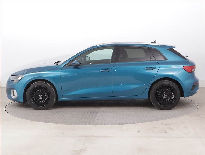 Audi A3 (2022) 35 TDI - fotka 3 z 15