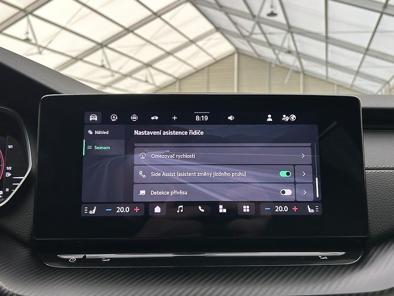 Škoda Octavia 2.0 TSI 4x4 SportLine - fotka 14 z 31