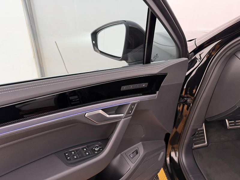 Volkswagen Touareg 3.0Tdi*1-MAJ*DPH*HUD*R-LINE* - fotka 10 z 47