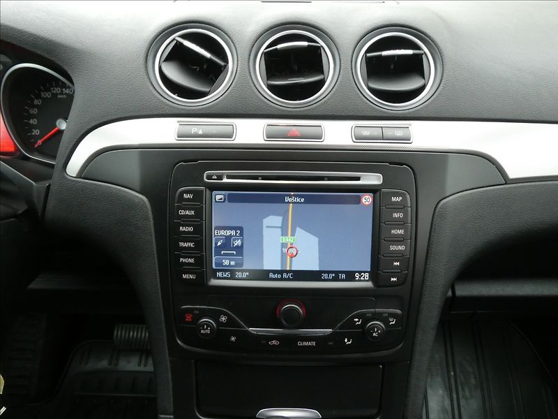 Ford S-MAX 2,0 TDCi 120kW AUT, po servise - fotka 27 z 47