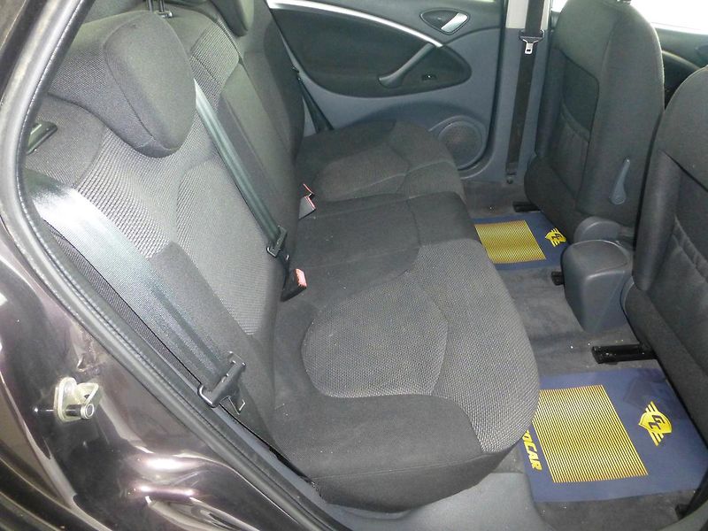 Citroën C5 (2008) 1,6HDI 80KW**DIGIKLIMA**ALU* - fotka 23 z 25